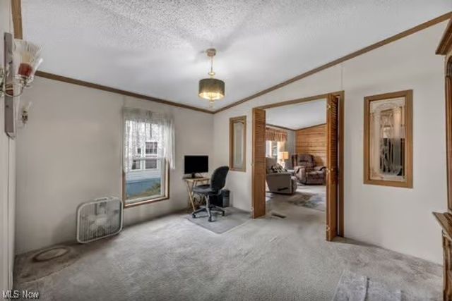 275 Ashwood Drive, Elyria, OH 44035