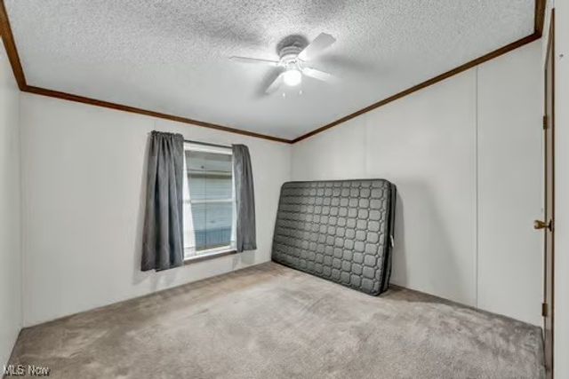 275 Ashwood Drive, Elyria, OH 44035