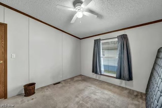 275 Ashwood Drive, Elyria, OH 44035