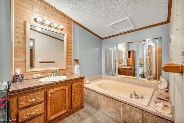 275 Ashwood Drive, Elyria, OH 44035