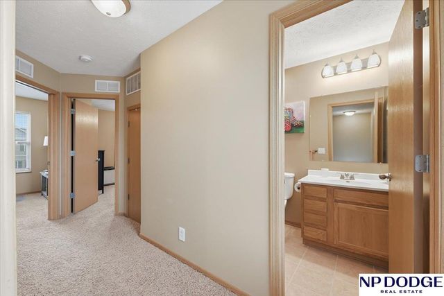 3006 Nakoma Lane, Carter Lake, IA 51510