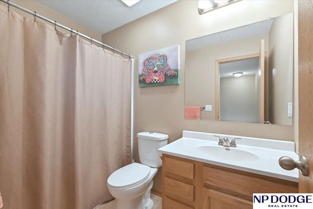 3006 Nakoma Lane, Carter Lake, IA 51510