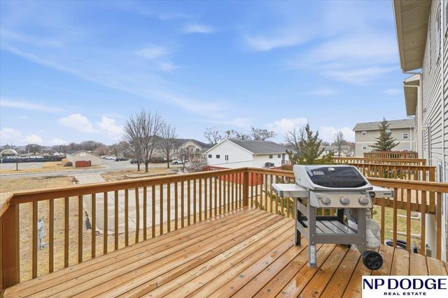 3006 Nakoma Lane, Carter Lake, IA 51510