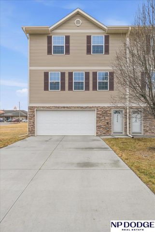 3006 Nakoma Lane, Carter Lake, IA 51510