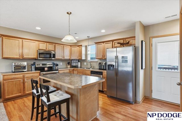 3006 Nakoma Lane, Carter Lake, IA 51510