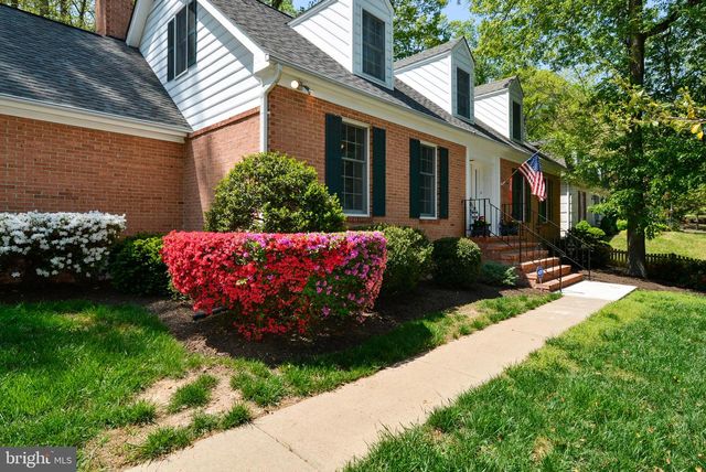18600 CABIN ROAD, Triangle, VA 22172