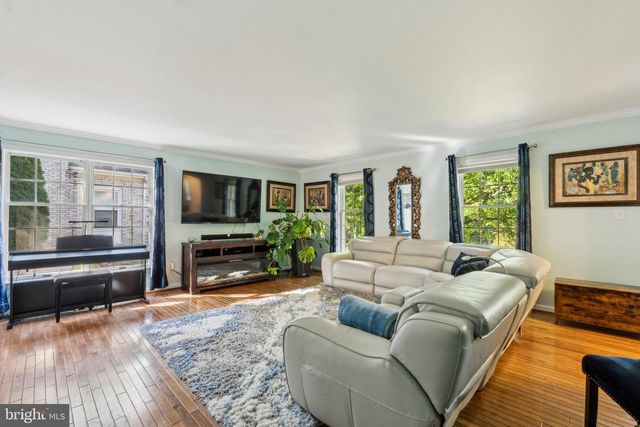 18600 CABIN ROAD, Triangle, VA 22172