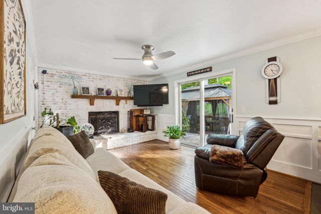 18600 CABIN ROAD, Triangle, VA 22172