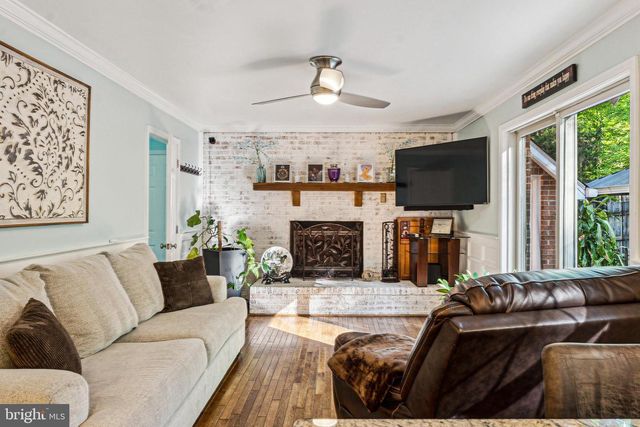 18600 CABIN ROAD, Triangle, VA 22172