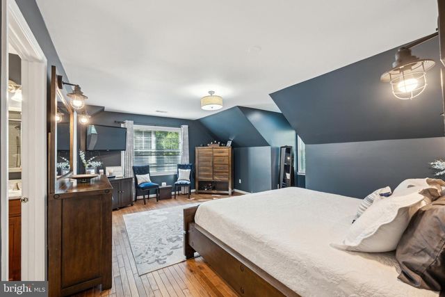 18600 CABIN ROAD, Triangle, VA 22172