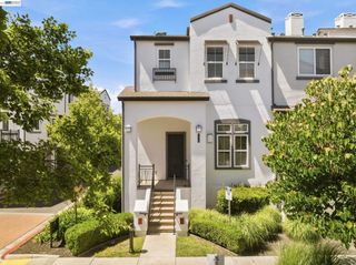 8830 Oliver Pl, Dublin, CA 94568