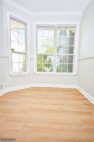 24 Straton Ct, Sayreville Boro, NJ 08859