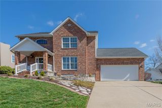 209 Hickory Drive, Bethalto, IL 62010