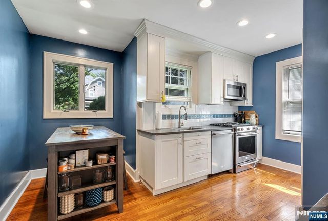 19 Christopher Place, Ridgewood, NJ 07450