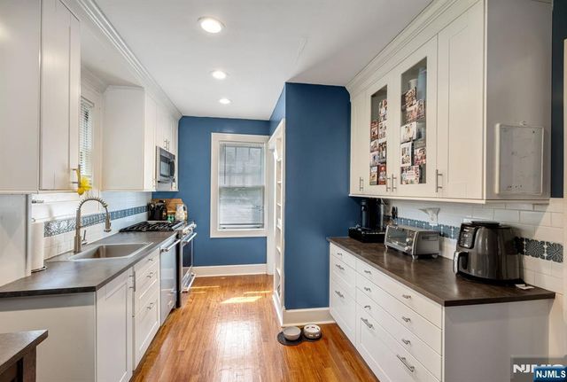 19 Christopher Place, Ridgewood, NJ 07450