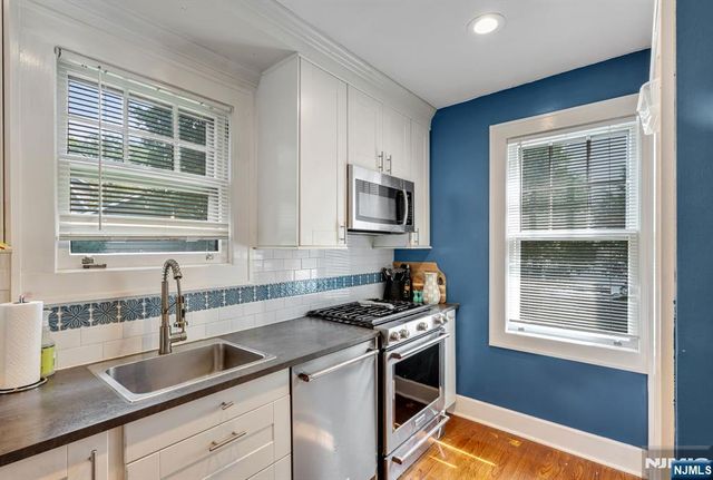 19 Christopher Place, Ridgewood, NJ 07450