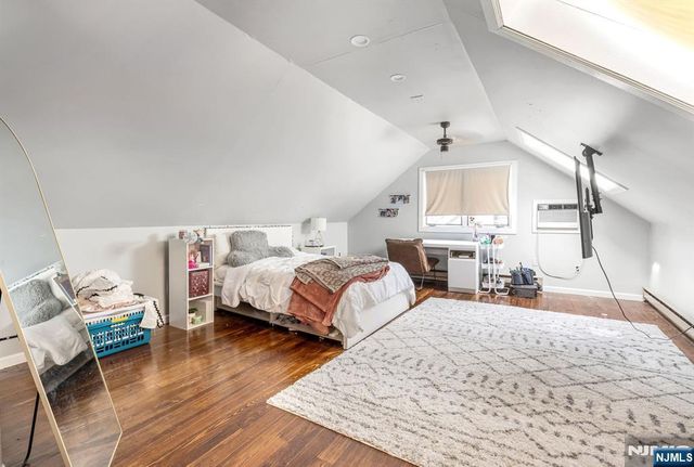 19 Christopher Place, Ridgewood, NJ 07450
