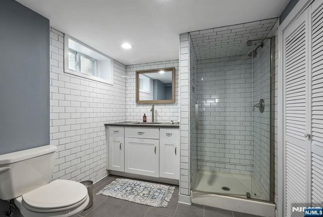 19 Christopher Place, Ridgewood, NJ 07450