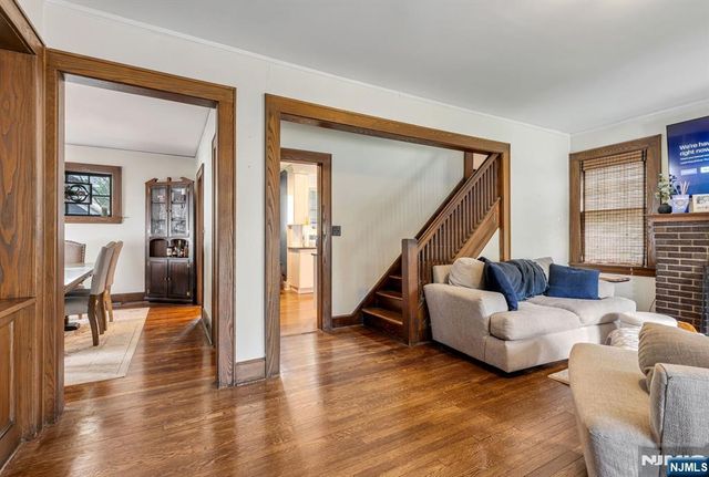 19 Christopher Place, Ridgewood, NJ 07450
