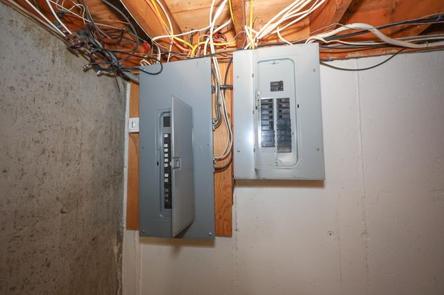 135 Pepperidge Drive, Manchester, NH 03103