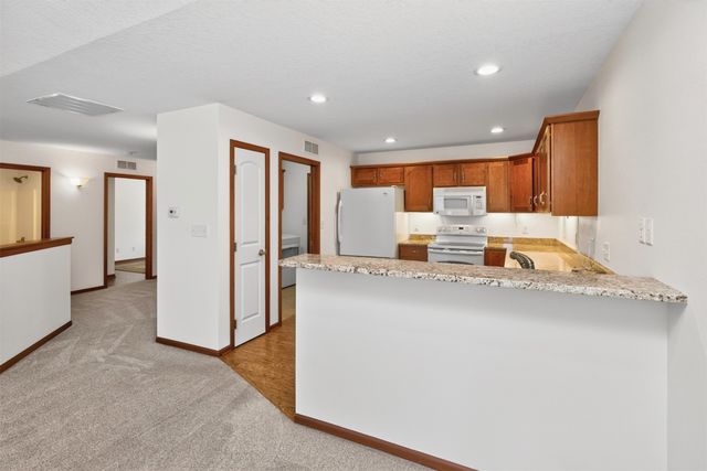 1111 NE Ford Lane, Ankeny, IA 50021