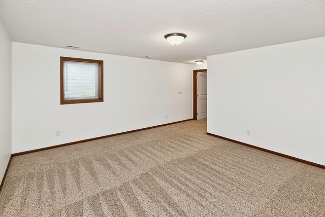 1111 NE Ford Lane, Ankeny, IA 50021