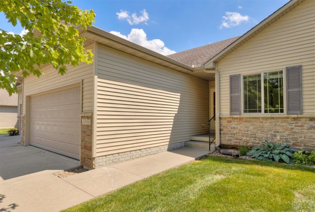 1111 NE Ford Lane, Ankeny, IA 50021