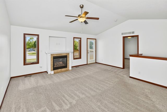 1111 NE Ford Lane, Ankeny, IA 50021