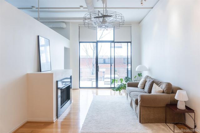 100 N Center Street 206, Royal Oak, MI 48067