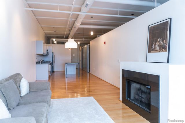 100 N Center Street 206, Royal Oak, MI 48067