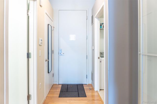 100 N Center Street 206, Royal Oak, MI 48067