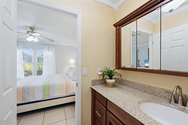 3663 LONGMEADOW 23, Sarasota, FL 34235