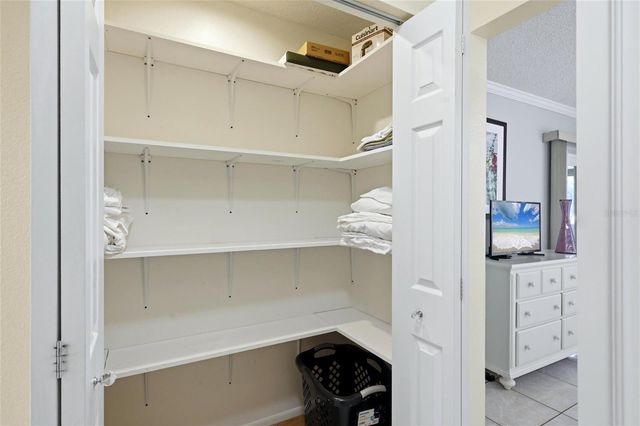 3663 LONGMEADOW 23, Sarasota, FL 34235