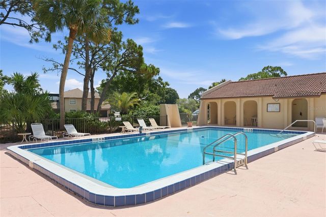 3663 LONGMEADOW 23, Sarasota, FL 34235