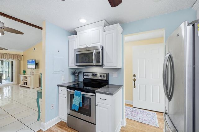3663 LONGMEADOW 23, Sarasota, FL 34235