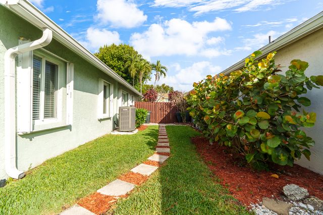 22359 Sea Bass Drive, Boca Raton, FL 33428