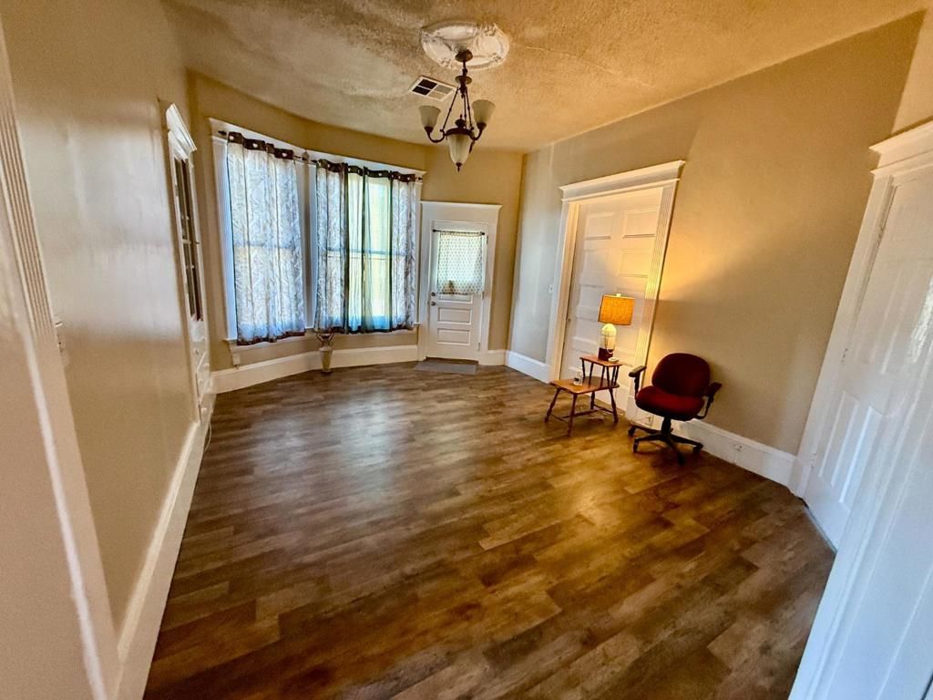 Image 11 of property listing at 55 Willow Street, San Jose, CA 95110
