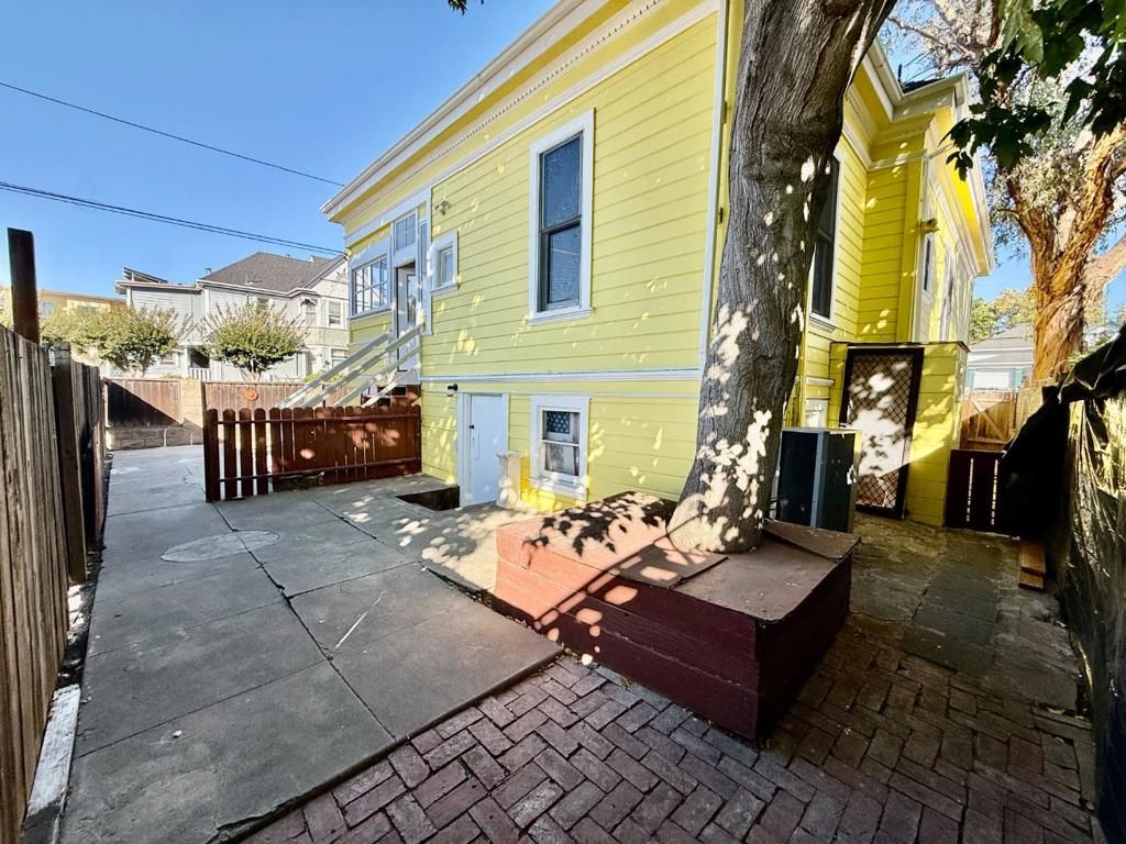 Image 17 of property listing at 55 Willow Street, San Jose, CA 95110