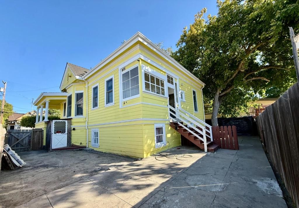 Image 20 of property listing at 55 Willow Street, San Jose, CA 95110