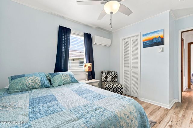 133 N Fourth Avenue, Kure Beach, NC 28449
