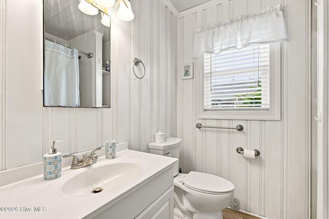 133 N Fourth Avenue, Kure Beach, NC 28449