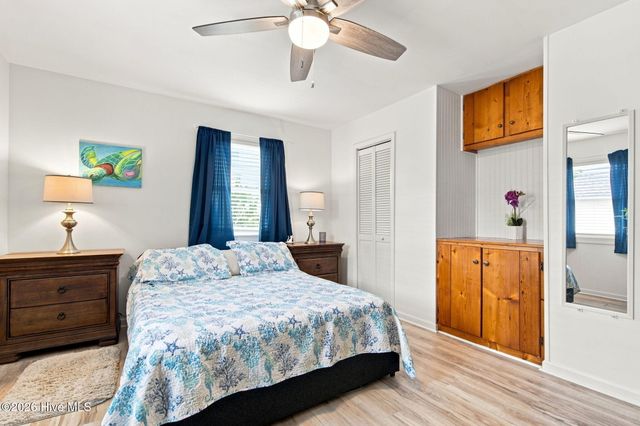 133 N Fourth Avenue, Kure Beach, NC 28449