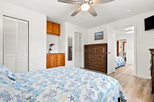 133 N Fourth Avenue, Kure Beach, NC 28449