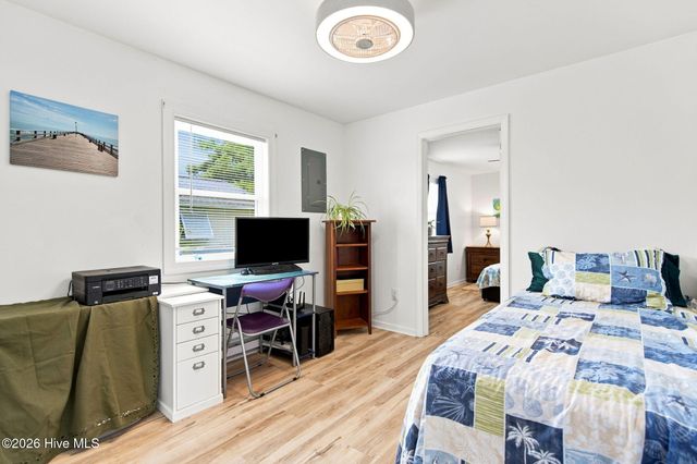 133 N Fourth Avenue, Kure Beach, NC 28449