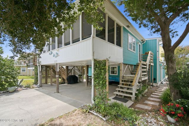 133 N Fourth Avenue, Kure Beach, NC 28449