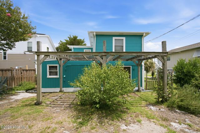 133 N Fourth Avenue, Kure Beach, NC 28449
