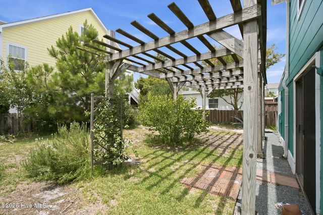 133 N Fourth Avenue, Kure Beach, NC 28449