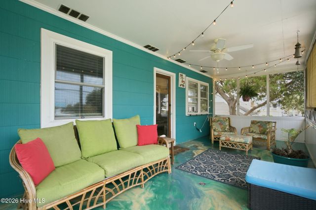 133 N Fourth Avenue, Kure Beach, NC 28449