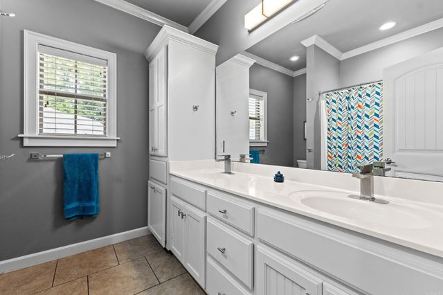 5205 Clayborn Dr, Conway, AR 72034