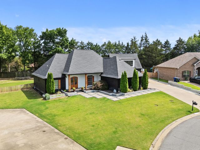 5205 Clayborn Dr, Conway, AR 72034